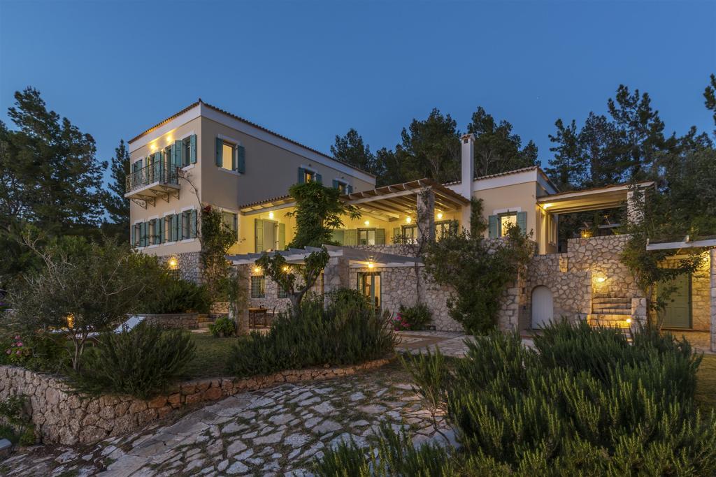 Electra Beachfront Villa 크라니디 외부 사진